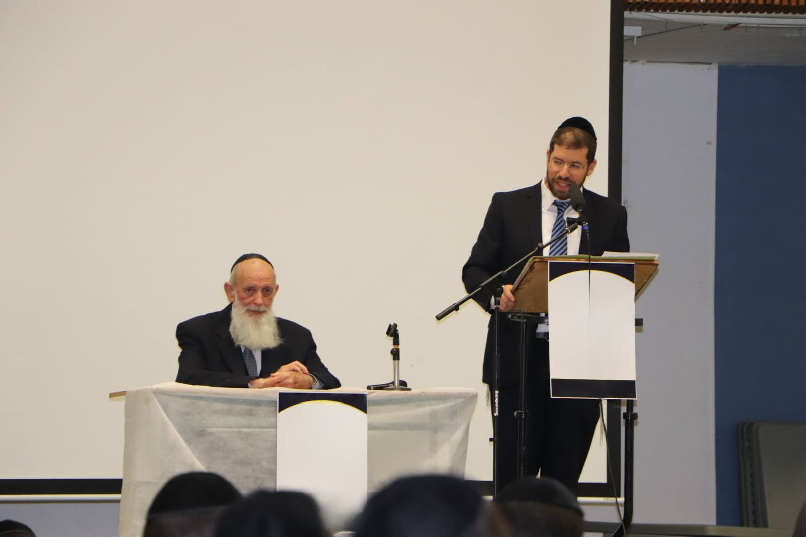 הרב יצחק מטלון עם רבו הרב שמחה כהן זצוקל